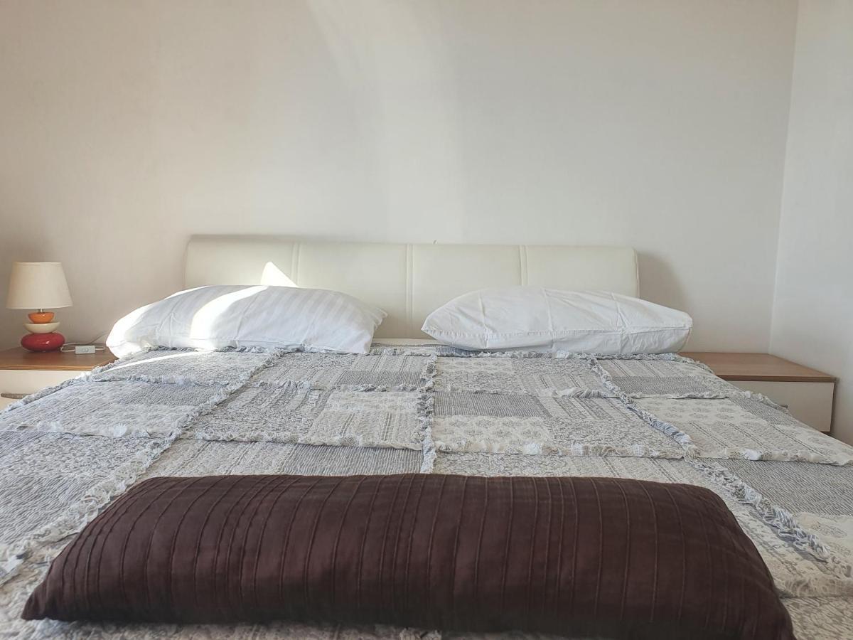 Cozy Two-Bedroom Apartment 자다르 외부 사진