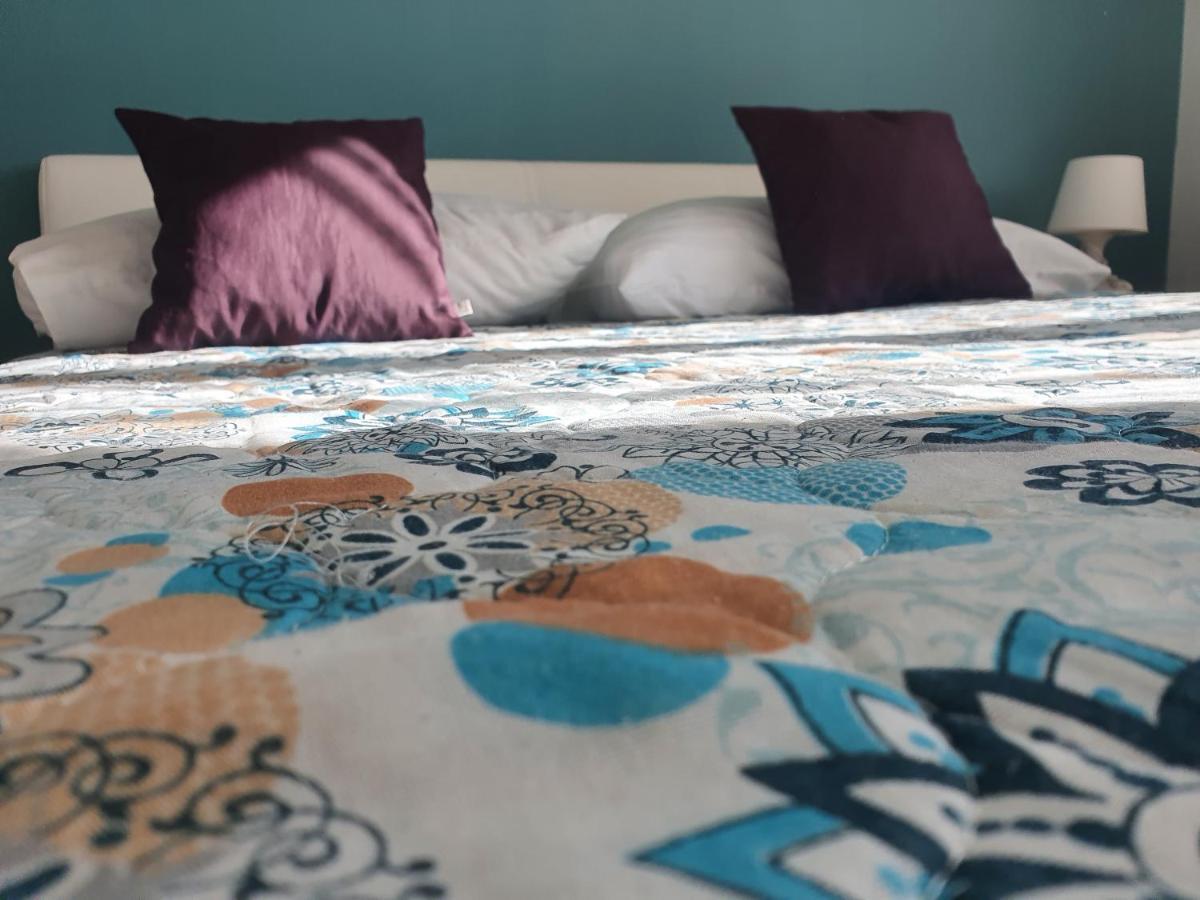 Cozy Two-Bedroom Apartment 자다르 외부 사진